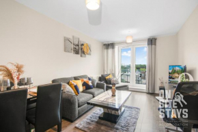 OnSiteStays - Charming 2BR in Central Hatfield with Parking